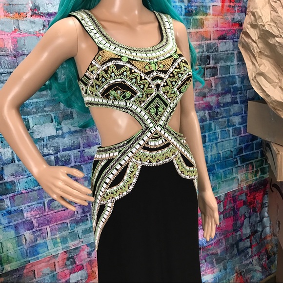 SHERRI HILL Beautiful Beaded Gown! #50297 - Picture 3 of 8